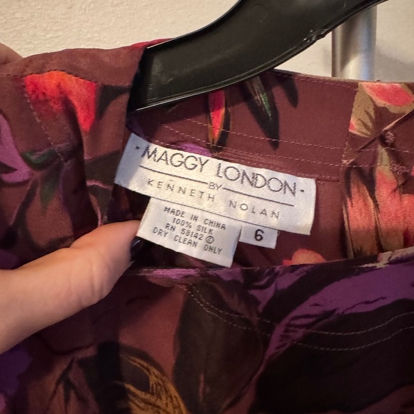 Vintage 90s Silk Dress Sz 6 Small Medium Hibiscus Floral Print Sarong Tropical - Picture 4 of 8